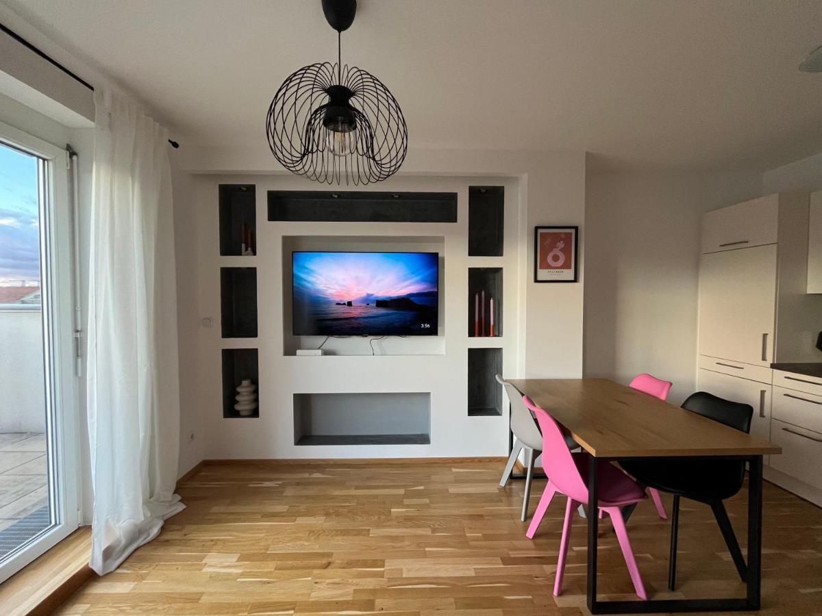 Penthouse Near Central Station With Free Parking Wien Exterior foto